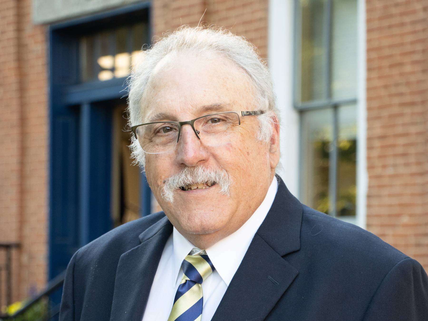 Directory photo of Vernie Coy